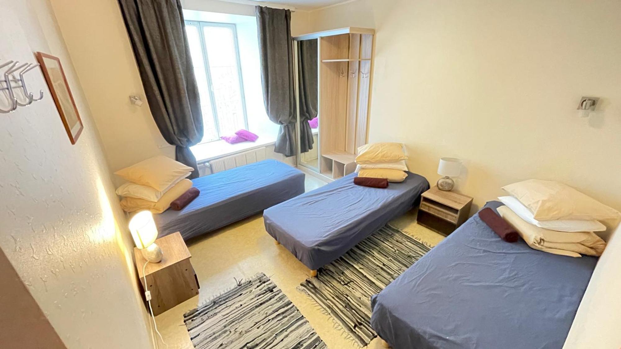 Reval Hostel Bagian luar foto